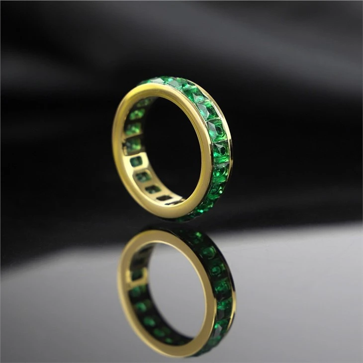 Emerald band ring 02 Emerald band ring 02